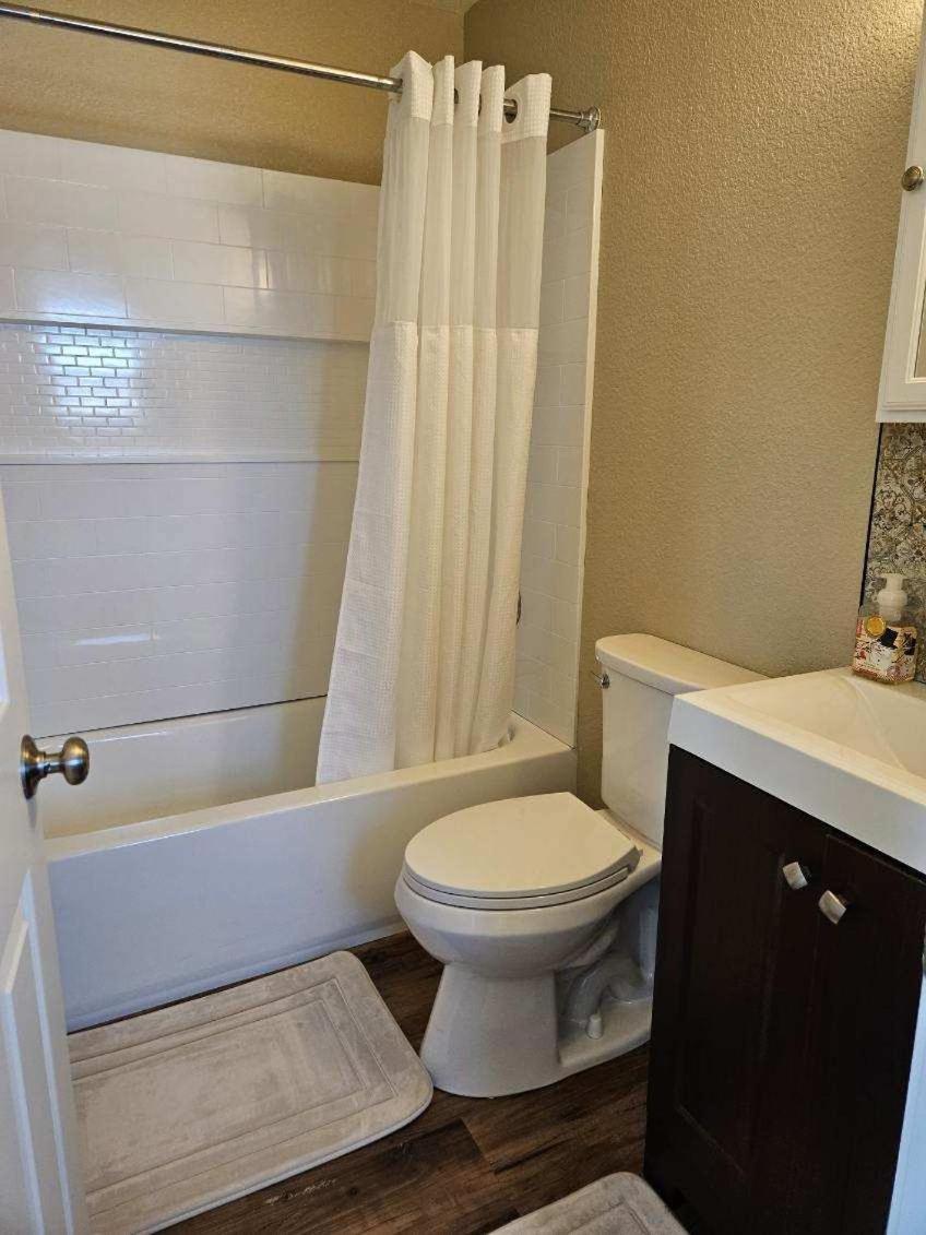 Tiny Cabin #19 American Trails Quartzsite Bagian luar foto